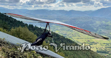 Titoli italiani di deltaplano a Varese e in Alto Adige. Titoli italiani di deltaplano a Varese e in Alto Adige.
